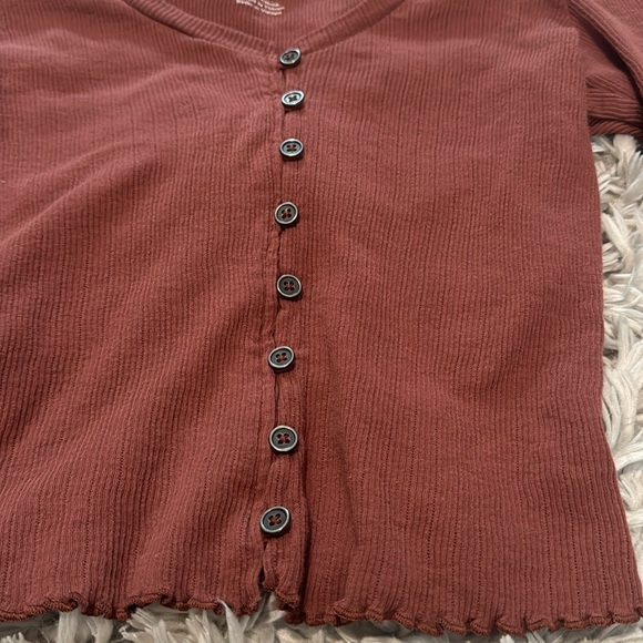 American Eagle top - Picture 2 of 3